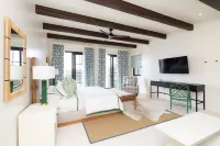 Las Catalinas-Casa Chameleon's neighbor perfect for large groups, amazing views