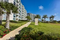 Brand New Apartment, Panoramic Ocean Views