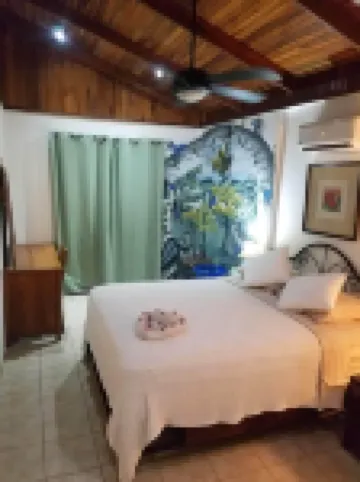 Your Perfect Getaway:  Just 5 Min from the Beach