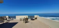Cozy ocean view apartment