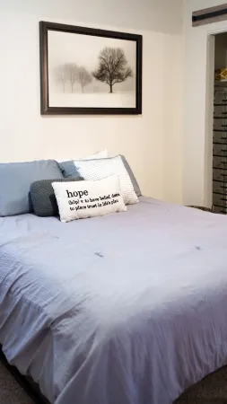 Casita Rael in Historic OldTown Отели рядом с достопримечательностью «Альбукерке Ботаникал Гарден»