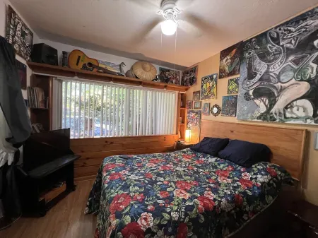 Secluded Bungalow Oasis & Sanctuary garden between Miami & Keys