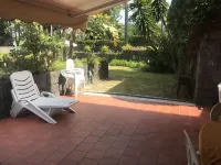 Capomulini villa with private garden, descent to the sea and seasonal swimming pool.