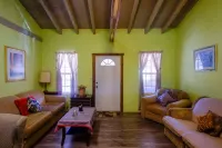 Cabaña Familiar en Valle de Guadalupe  23+ Camas/ 2 Baños a 10min de Viñedos