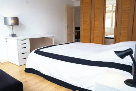 Verdronkenoord 57 - Right in the heart of Alkmaar, your place by the canal Отели в г. Алкмар