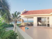 Go Wild Resort - bar
