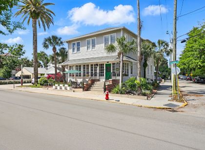 센테니얼 하우스 - 세인트 어거스틴