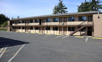 Silver Sands Motel