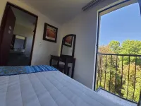 Hotel Posada Santa Fe - balcony