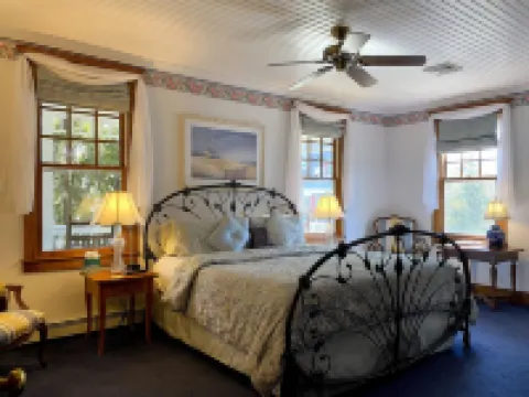 Palmer House Inn Hotels in Falmouth