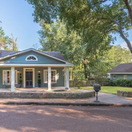 Linden - A Historic Bed and Breakfast