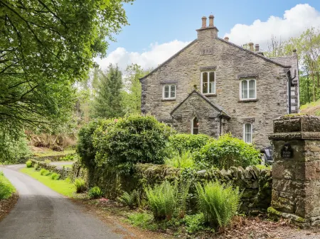 Danes Court Отели рядом с достопримечательностью «Lakeside Pier - Windermere Lake Cruises»