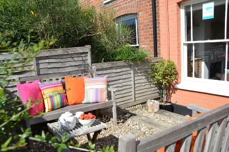 6 Coastguard Cottages, Aldeburgh