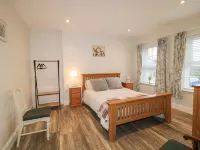 Sliabh Amharc Hotels in 