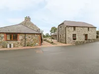 Lily Cottage - parking