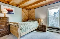 F201 Treehouse 2 Bedroom Condo by RedAwning