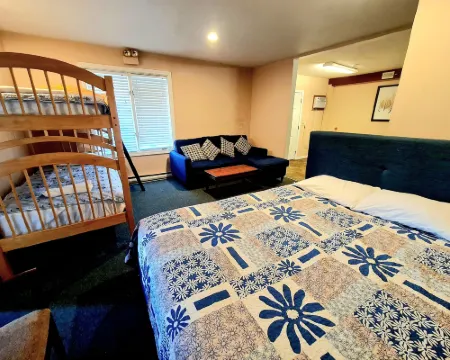 Regal Inn Hampton Beach Hotels in Hampton Beach