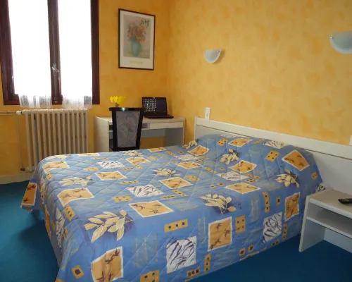 Hotel des Voyageurs Hotels in Millau