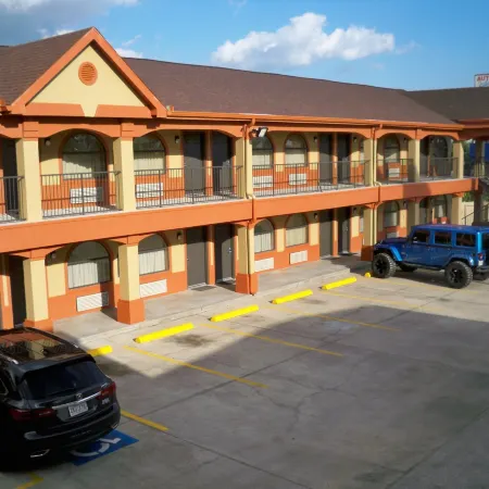 Scottish Inn and Suites Beaumont