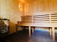 Easy Livin' Apartment Hotel