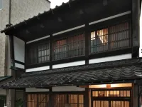 Kanazawa Guest House East Mountain Hotels near Ozaki Shrine