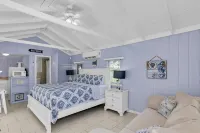 Tropical Cottages - balcony