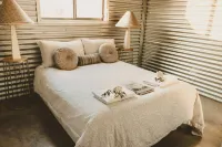 考若尼亞站飯店