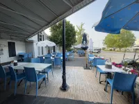 Harbour Square Suites