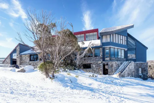 Snowy Gums Smiggins Hotels in Thredbo