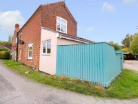 2 Lock Cottages