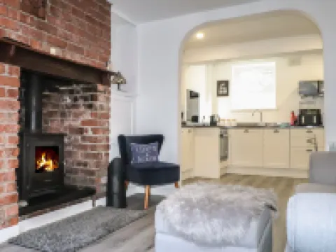 Henllys Cottage Hotels in Harlech
