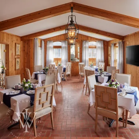 Wickwood Inn