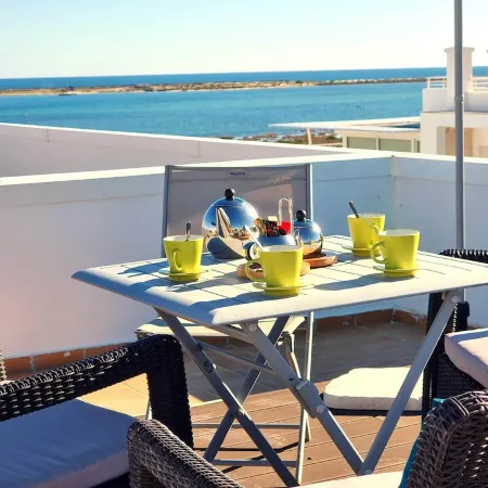 Penthouse in Fuseta with private roof terrace and sea views