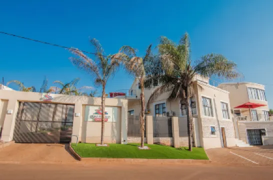 Royal Hills Lodge and Spa Отели в г. 