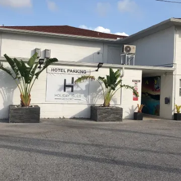 Holiday Isles Resort Hotels near Redington Beach