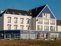 Logis Hotel Restaurant de La Plage Hotels in Audierne