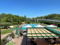 Hostal El Delfin Verde Hotels in Valdefresno