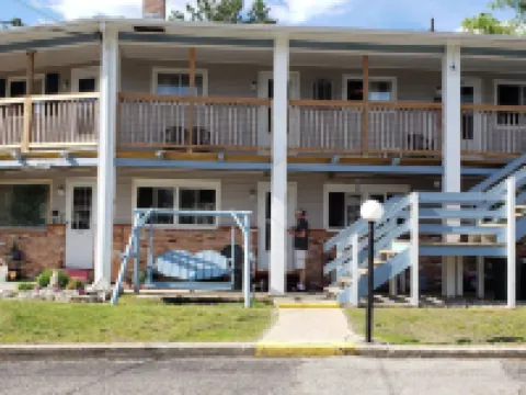 River Country Motor Lodge Hotels in Grayling Township