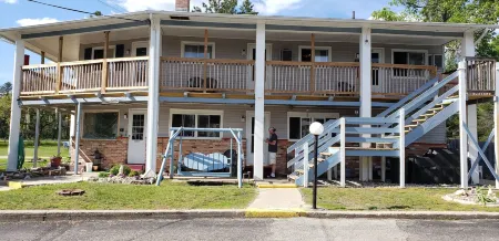 River Country Motor Lodge Отели в г. Грейлинг