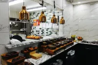 DoubleTree by Hilton Wellington - breakfast