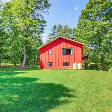Inviting Vermont Home on Mount Ascutney!