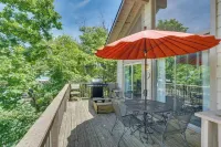 Margaritaville Cabin: Private Dock & Resort Access - 3-Star