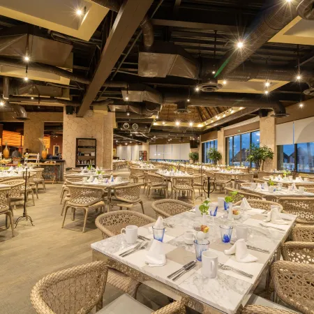 Villa del Palmar Cancun Luxury Beach Resort & Spa