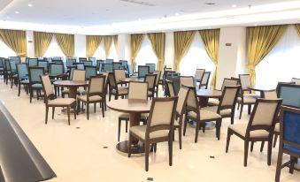 Zaha Al Madina Hotel