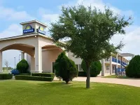Days Inn by Wyndham Ennis