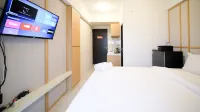 Best Choice and Strategic Location Studio at Apartment Suncity Residence Hotels in Sidoarjo