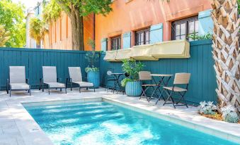 Luxurious Private Suites in Downtown Charleston - Housity