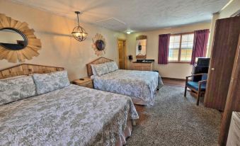 Cedar Wood Inn