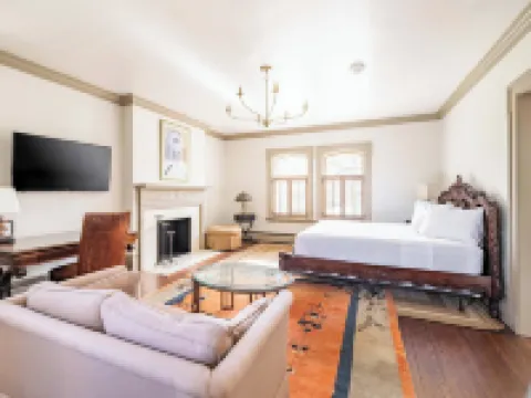 Willoughby House Inn Hoteles en Willoughby