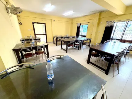 Hotel Sea Sand Digha Отели рядом с достопримечательностью «Maa Tara»